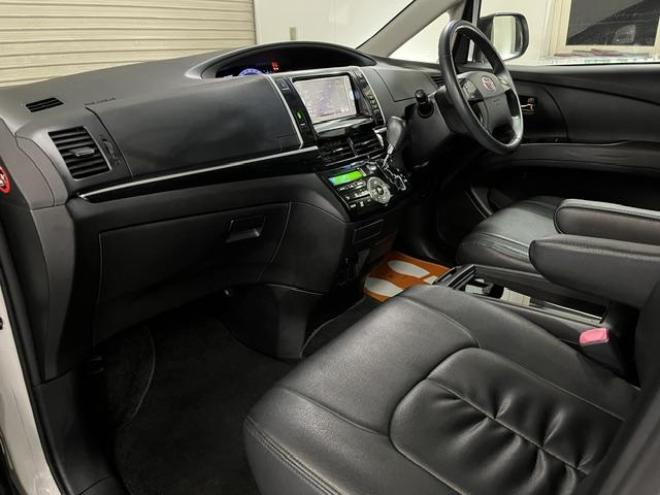エスティマアエラス　プレミアムエディション　本州仕入　寒冷地仕様　禁煙車　両側パワースライドドア　純正ナビ　地デジ　Ｂｌｕｅｔｏｏｔｈ　バックカメラ　純正１８インチＡＷ　社外１６ＡＷ＋スタッドレスタイヤ付　ブラックレザーシートカバー　ＥＴＣ 4WD 2400 5Dr