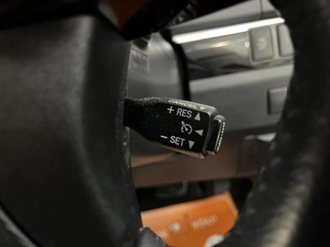 エスティマアエラス　プレミアムエディション　本州仕入　寒冷地仕様　禁煙車　両側パワースライドドア　純正ナビ　地デジ　Ｂｌｕｅｔｏｏｔｈ　バックカメラ　純正１８インチＡＷ　社外１６ＡＷ＋スタッドレスタイヤ付　ブラックレザーシートカバー　ＥＴＣ 4WD 2400 5Dr
