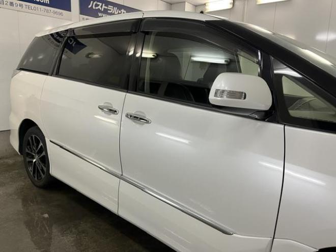 エスティマアエラス　プレミアムエディション　本州仕入　寒冷地仕様　禁煙車　両側パワースライドドア　純正ナビ　地デジ　Ｂｌｕｅｔｏｏｔｈ　バックカメラ　純正１８インチＡＷ　社外１６ＡＷ＋スタッドレスタイヤ付　ブラックレザーシートカバー　ＥＴＣ 4WD 2400 5Dr