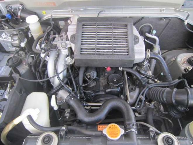 パジェロミニアクティブフィールド エディション 4WD　ターボ　純正アルミ　背面ハードカバー　フォグ　Pガラス ナビ シートヒーター キーレス 三菱ディーラーでTベルト ウオーターポンプ テンショナー交換済 冬タイヤ+アルミ積込み 660