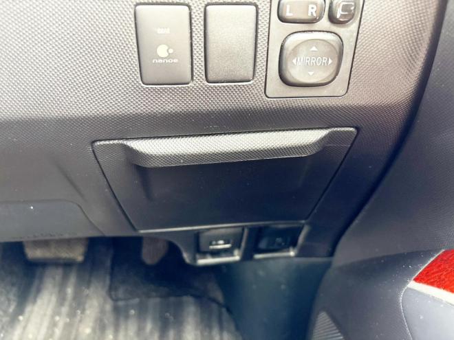 エスティマ2.4アエラス レザーパッケージ 4WD　ローンが不安な方＜優遇ローン＞本州仕入　両側パワスラ　後席モニター