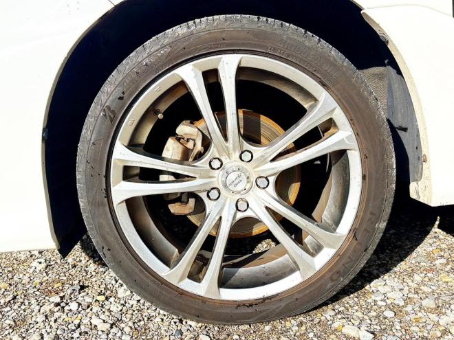 エスティマ2.4アエラス レザーパッケージ 4WD　ローンが不安な方＜優遇ローン＞本州仕入　両側パワスラ　後席モニター
