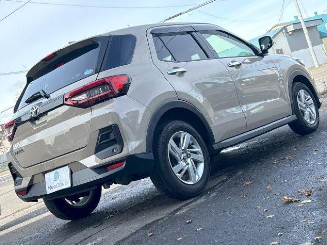 ライズ1.0G 4WD　ローンが不安な方＜優遇ローン＞　寒冷地仕様　純正ディスプレイオーディオ　バックカメラ　 4WD 1000 5Dr