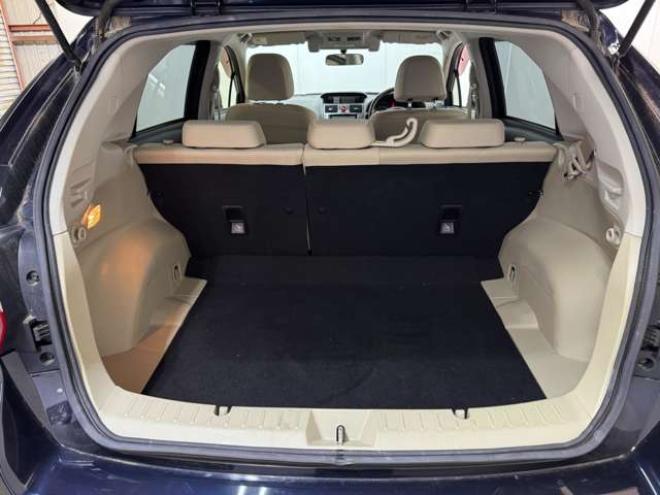 インプレッサスポーツ 2.0 i アイサイト アイボリーセレクション 4WD　ナビ　TV　Bカメラ　Bluetooth　夏冬タイヤ 2000