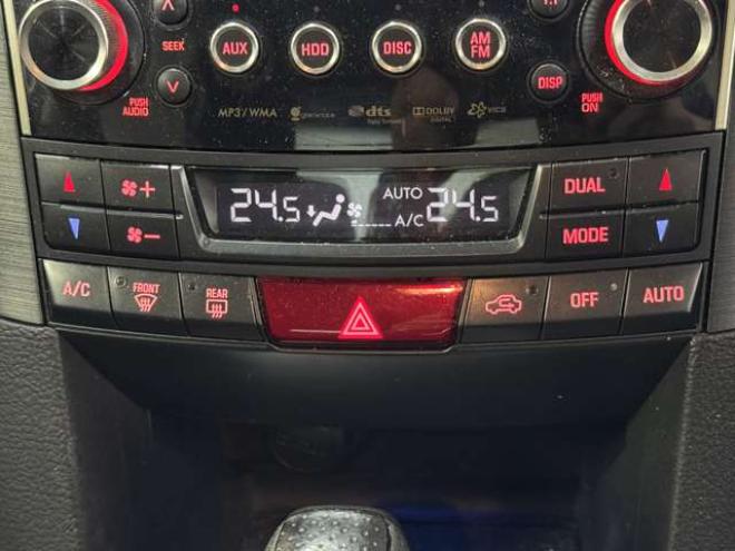 レガシィB4 2.5 i Bスポーツ アイサイト Gパッケージ 4WD　ナビ　TV　Bカメラ　Bluetooth　マッキントッシュ　夏冬タイヤ 2500