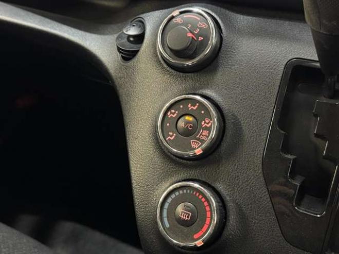 シエンタ1.5 X Vパッケージ 4WD　夏冬タイヤ　ナビ　TV　Bカメラ Bluetooth 1500