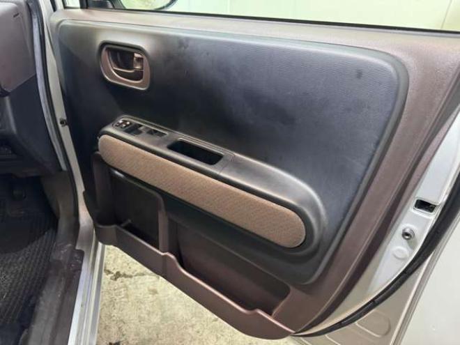 ポルテ1.5 X 4WD　ナビ　TV　Bカメラ　Bluetooth　Pスライド　夏冬タイヤ 1500