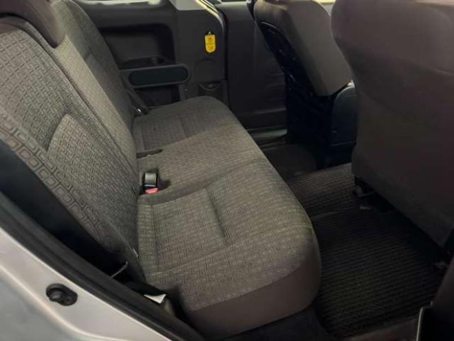 ポルテ1.5 X 4WD　ナビ　TV　Bカメラ　Bluetooth　Pスライド　夏冬タイヤ 1500