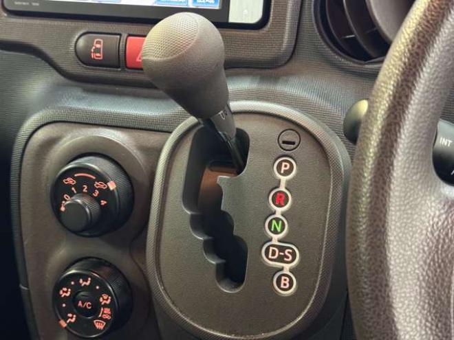 ポルテ1.5 X 4WD　ナビ　TV　Bカメラ　Bluetooth　Pスライド　夏冬タイヤ 1500