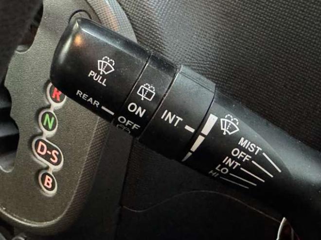 ポルテ1.5 X 4WD　ナビ　TV　Bカメラ　Bluetooth　Pスライド　夏冬タイヤ 1500