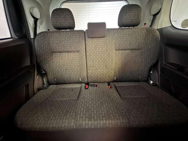 ポルテ1.5 X 4WD　ナビ　TV　Bカメラ　Bluetooth　Pスライド　夏冬タイヤ 1500