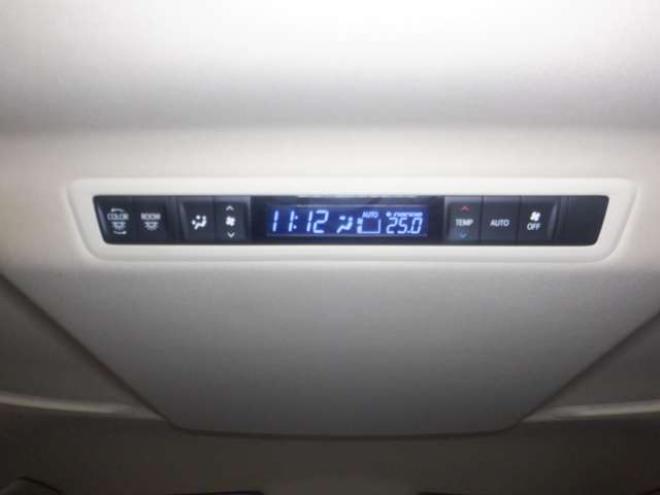 ヴェルファイアハイブリッド 2.5 V E-Four 4WD　本州仕入・ナビ・TV・B/T・フロントカメラ・バックカメラ・両側電動・ハーフレザーシート・LEDヘッドライト・メモリー付き電動シート・スマートキー・プッシュスタート・クルコン・クリアランスソナー・ETC 2500