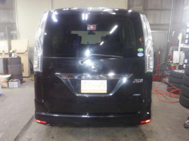 セレナ2.0 ハイウェイスター 4WD　ナビ・TV・Bカメラ・B/T・両側電動・LEDヘッドライト・フリップダウンモニター・後期型・インテリキー・プッシュスタート・クルコン・アイドリングストップ・純正エンスタ・フルフラットシート・ト・寒冷地仕様 2000