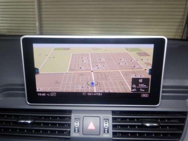 アウディSQ5 3.0 4WD　革シート・パノラマサンルーフ・ナビ・TV・B/T・全方位カメラ・LEDヘッドライト・Bang&Olufsen・パワーバックドア・20インチAW・シートヒーター・パワーシート・オートマチックハイビーム・ 正規輸入車 3000