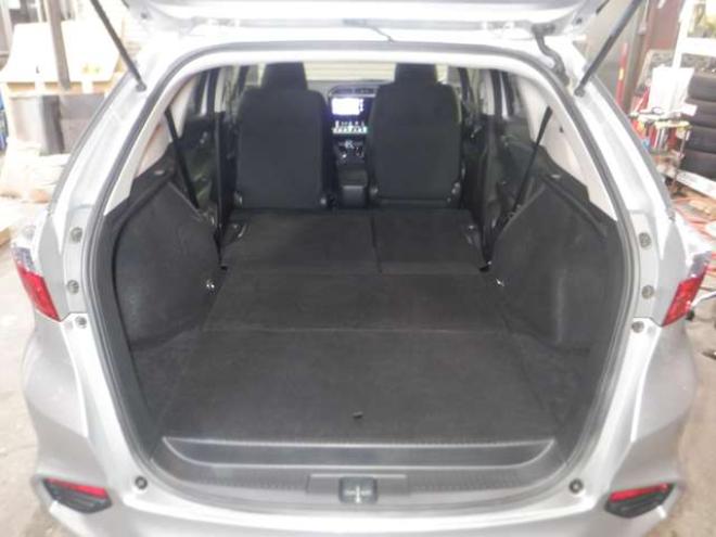 シャトル1.5 ハイブリッド 4WD　本州仕入・ナビ・TV・B/T・Bカメラ・LEDヘッドライト・スマートキー・プッシュスタート・CTBA・ビルトインETC・ワイパーデアイサー・ 1500