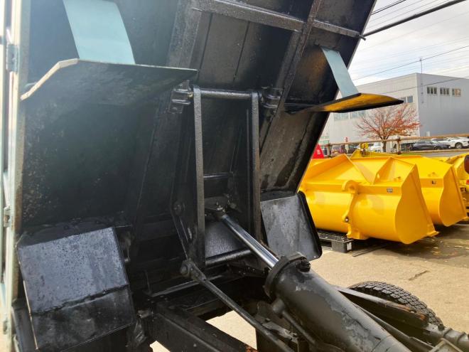 キャンター中古　2tダンプ　小型トラック