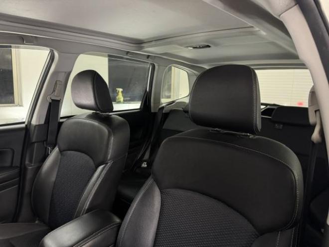 フォレスター本州仕入　禁煙車　サンルーフ　衝突軽減アイサイト＆レーダークルーズコントロール　車線逸脱警報　パワーバックドア　カロッツェリアナビ　地デジ　Ｂｌｕｅｔｏｏｔｈ　バックカメラ　ドライブレコーダー　ＥＴＣ 4WD 2000 5Dr