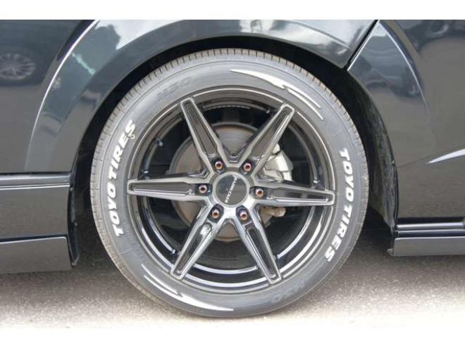 ハイエース2.7 GL ロング ファインテックツアラー 4WD　415COBRA　ファントムヘッドライトシステム&フェイスリフトキット&F/S/R/ルーフスポ/ボンネット/プレステージテールランプ&新作バッドラッカーHP-6　18インチAW　TOYO　H30　225/50R18 2700