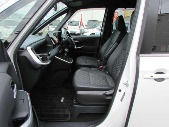 ヴォクシー2.0 S-Z 4WD　GRエアロ/WORK20インチアルミホイール/RSR車高調/純正ナビ/フルセグTV/バックカメラ/両側パワースライドドア/レーダークルーズコントロール/純正フリップダウンモニター/ビルトインETC 2000