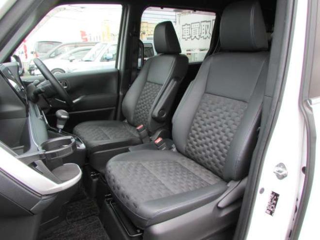 ヴォクシー2.0 S-Z 4WD　GRエアロ/WORK20インチアルミホイール/RSR車高調/純正ナビ/フルセグTV/バックカメラ/両側パワースライドドア/レーダークルーズコントロール/純正フリップダウンモニター/ビルトインETC 2000