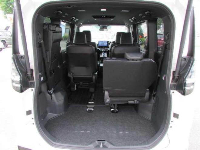 ヴォクシー2.0 S-Z 4WD　GRエアロ/WORK20インチアルミホイール/RSR車高調/純正ナビ/フルセグTV/バックカメラ/両側パワースライドドア/レーダークルーズコントロール/純正フリップダウンモニター/ビルトインETC 2000