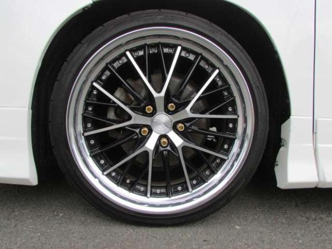 ヴォクシー2.0 S-Z 4WD　GRエアロ/WORK20インチアルミホイール/RSR車高調/純正ナビ/フルセグTV/バックカメラ/両側パワースライドドア/レーダークルーズコントロール/純正フリップダウンモニター/ビルトインETC 2000