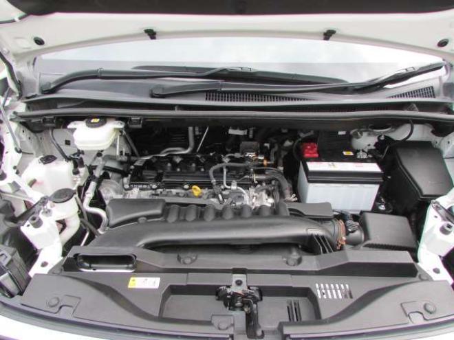 ヴォクシー2.0 S-Z 4WD　GRエアロ/WORK20インチアルミホイール/RSR車高調/純正ナビ/フルセグTV/バックカメラ/両側パワースライドドア/レーダークルーズコントロール/純正フリップダウンモニター/ビルトインETC 2000