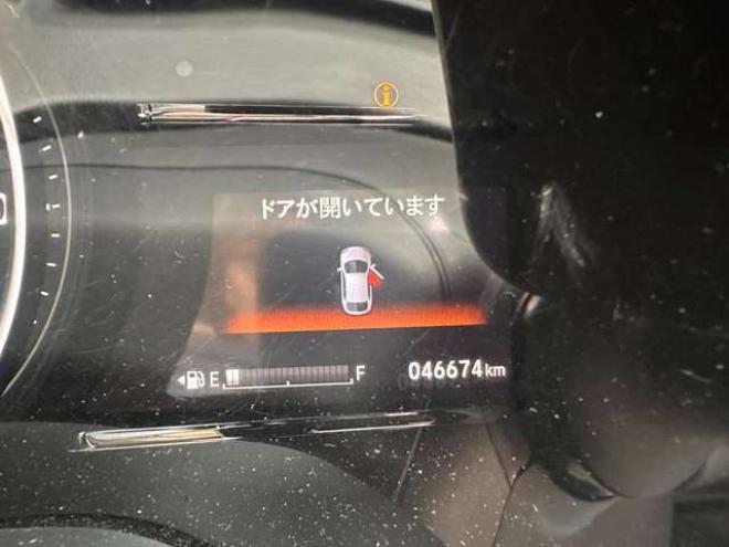 ヴェゼル1.5 ハイブリッド Z ホンダセンシング 4WD　ハーフレザーシート クルーズコントロール ステアリングスイッチ オートライト 車線逸脱防止 横滑り防止  ETC 純正ナビ USB HDMI Bluetooth TV Bカメラ SPORTモード 電動パーキング ブレーキホールド 純正エンスタ 1500