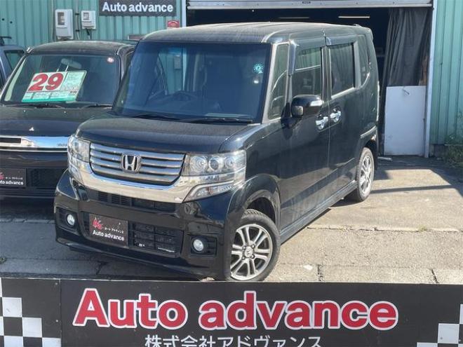 N-BOX+カスタム Ｇ・Ｌパッケージ ４ＷＤ フルセグナビ ＴＶ パワースライド スペアキー ＨＩＤ オートライト 衝突安全ボディ エアバッグ 盗難防止装置 ４ＷＤ車 Ｗエアバック スマートキー アイドリングストップ ベンチシート ＥＳＣ（北海道） 4WD 660 5Dr