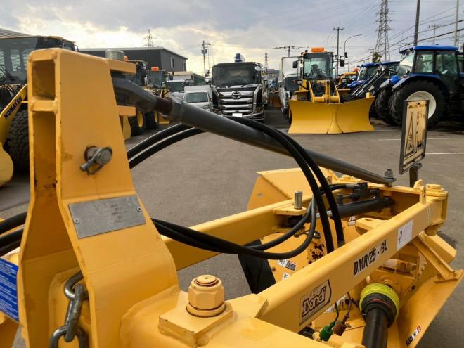 農機補助部品ドンディ　中古　オフセット溝掘機　DMR25-BL　農機具　作業機