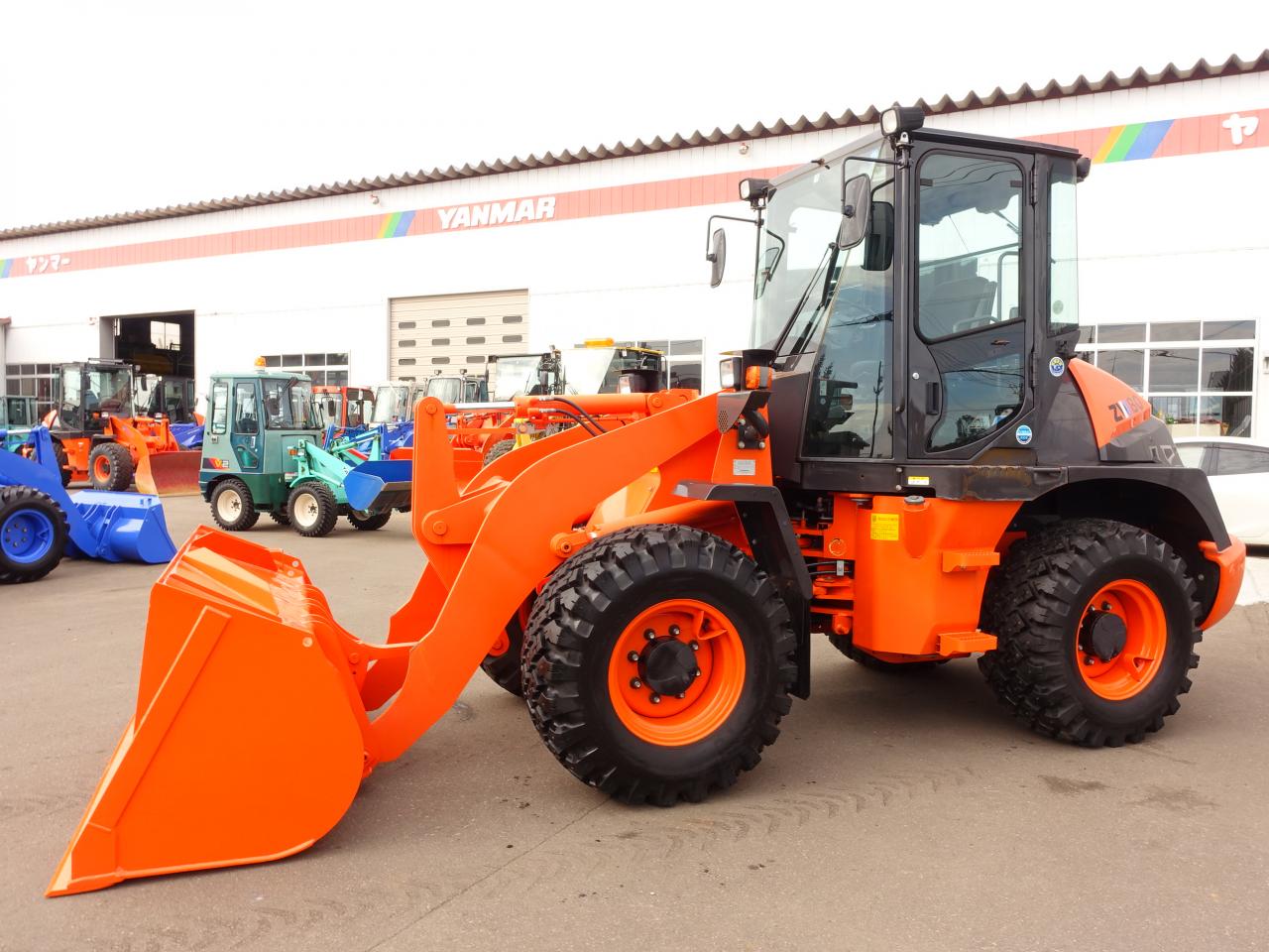 ホイールローダ 日立 ZW80-5B バケット容量0.9m3｜除雪だよ！全員集合☆除雪機マーケット