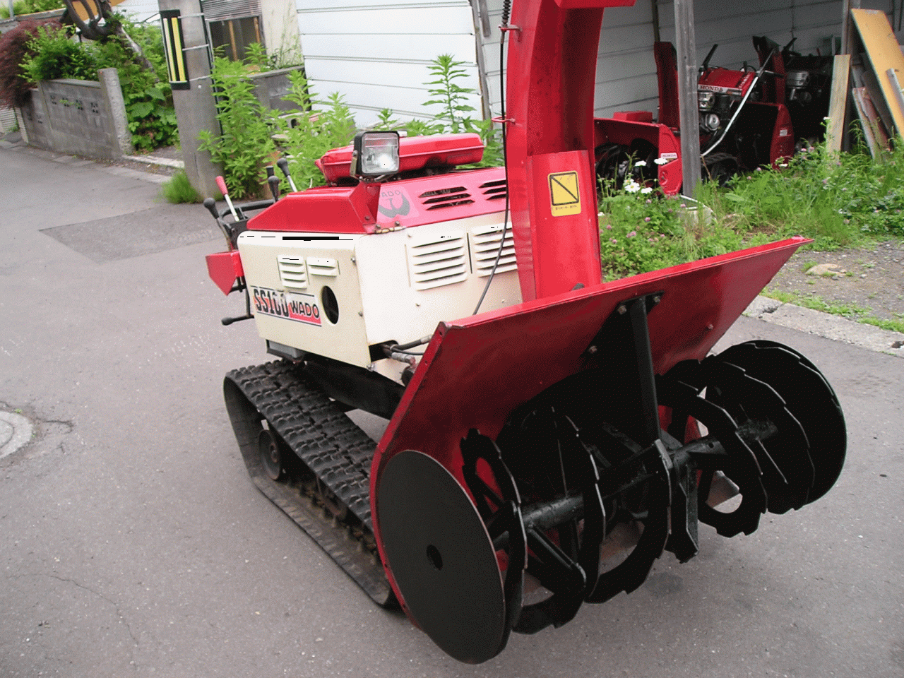 除雪機 ワドー 10馬力除雪機 ＳＳ100 オーガ上下油圧式ローリング付 ガソリンエンジン｜除雪だよ！全員集合☆除雪機マーケット