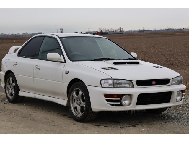 インプレッサ2.0 WRX 4WD　検2年　WRX　5MT 2000