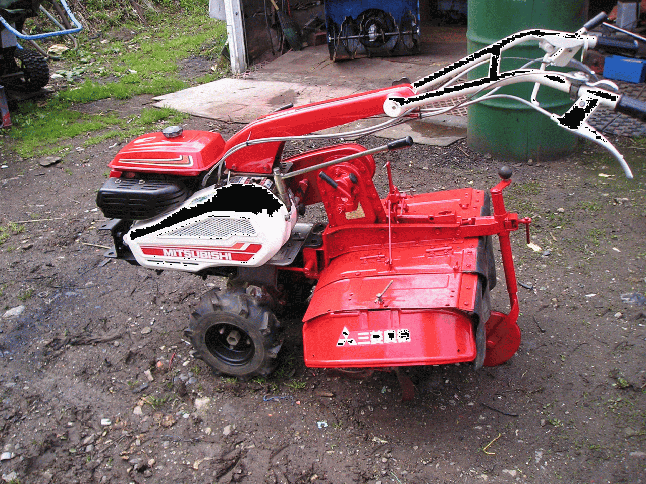 耕運機  ミツビシ　耕運機　ＭＭ351Ｓ　外装塗装済み