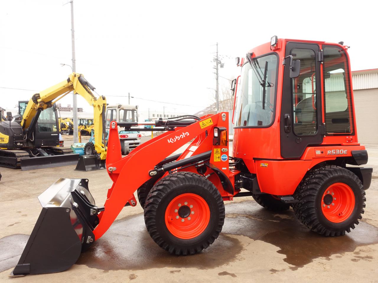 ホイールローダ クボタ R520E　バケット容量0.5m3