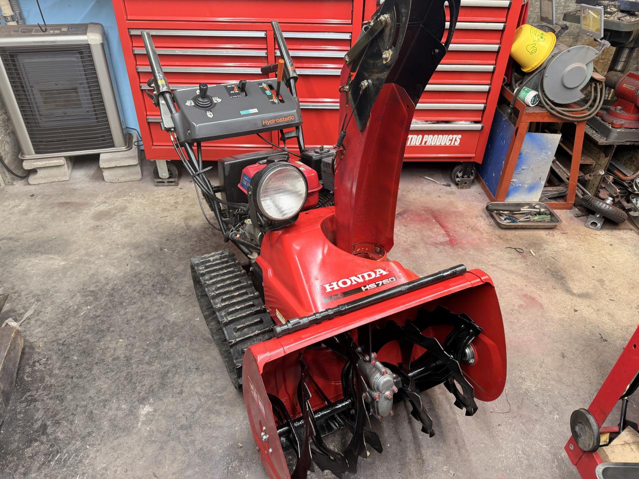 除雪機 ホンダ除雪機HS760二段シューター、ガスアシスト