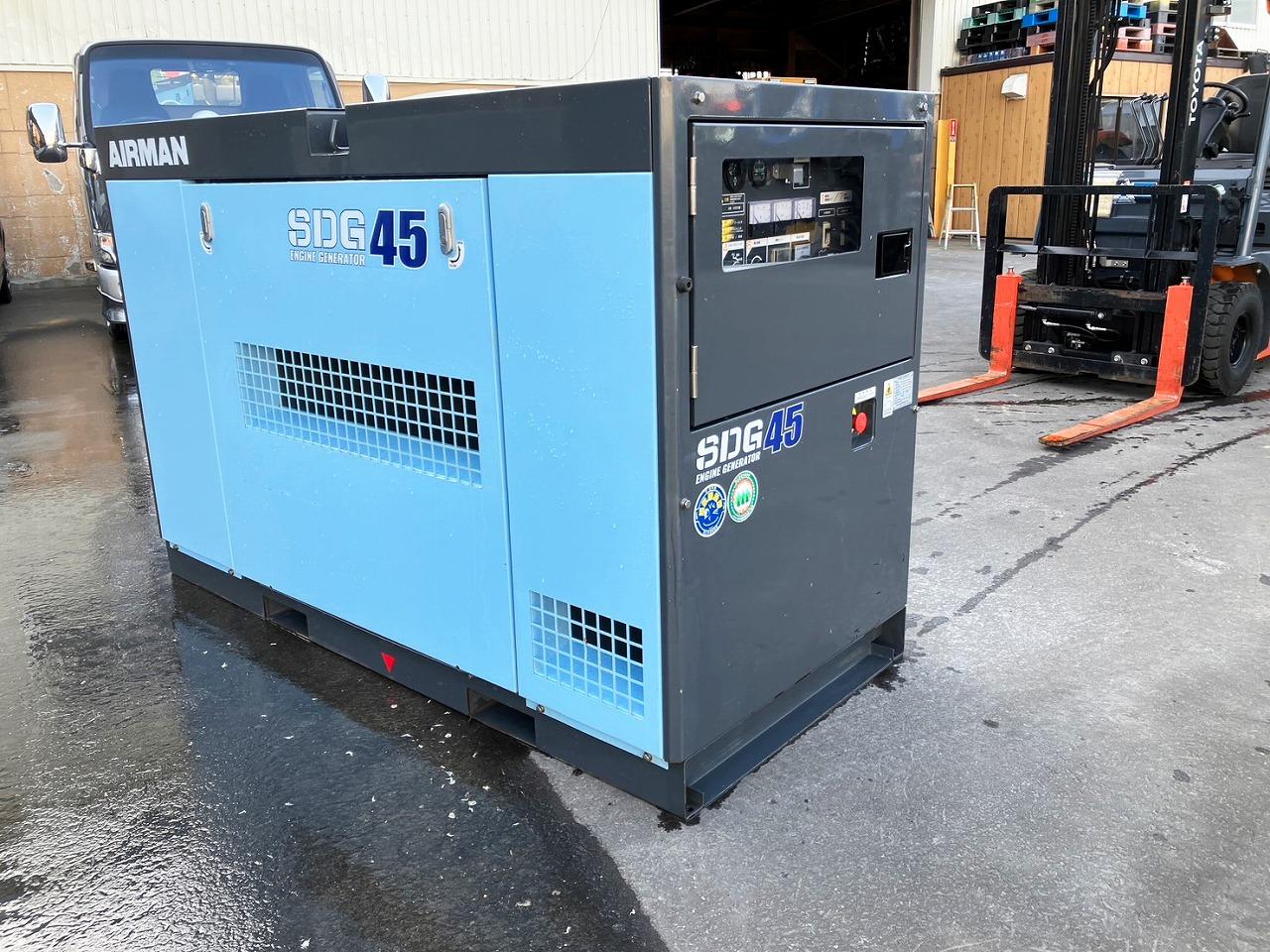 発電機 北越　エアマン　中古　SDG45...