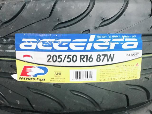 新品夏タイヤ アクセレラ 205/50R16 4本