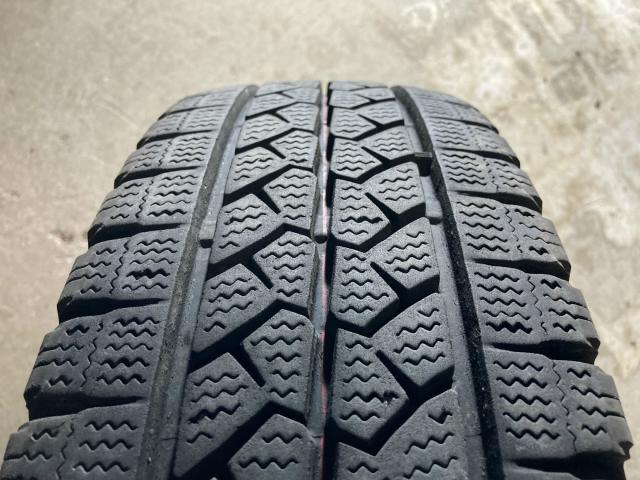 BS 195/80R15 107/105L LT 4本