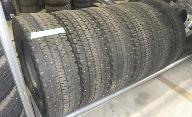 スパイク BS W900 265/70R19.5