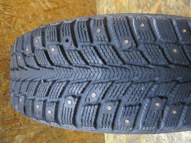 ノキアン　ハッカペリッタ2　195/65R15　カップピン　スパイクタイヤ