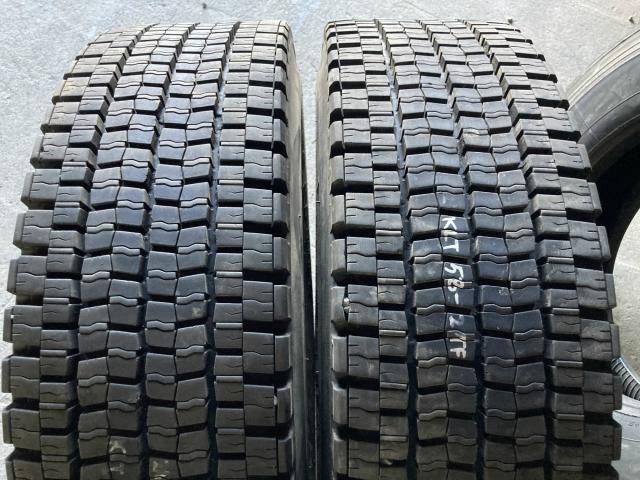 DUNLOP SP001 245/80R17.5 133/131J 2本