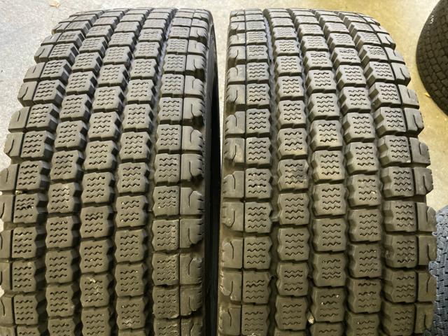 BS W910 265/70R19.5 140/138J 2本