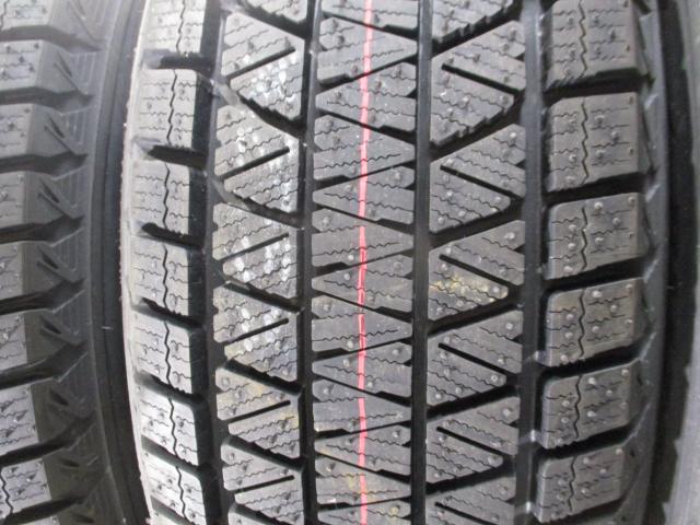 ブリヂストン　DM-V3　235/60R18　ラベル無し新古品　2023年製造