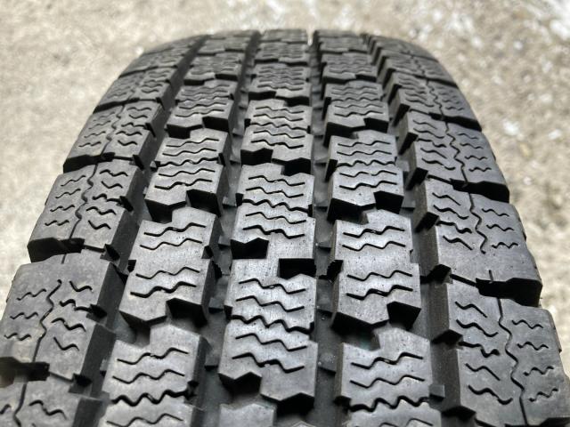 TOYO TIRE DELVEX935 165/80R13 94/93N LT 4本