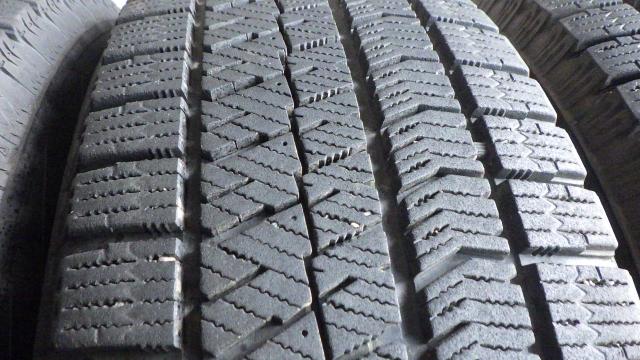 ヤリスクロス等に 2021年製 ブリヂストン ブリザック VRX2 205/65R16 8分山前後 16×6.5J 5H/114.3 40 