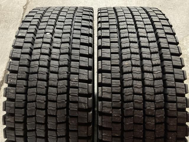 DUNLOP SP001 245/70R19.5 136/134J 2本