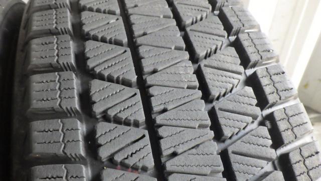 2019年製 9.4mm~9.5mm山! BS ブリヂストン ブリザック DM-V3 225/65R17