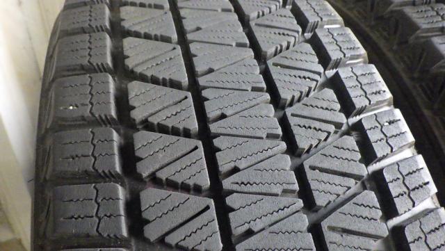 2019年製 9.4mm~9.5mm山! BS ブリヂストン ブリザック DM-V3 225/65R17