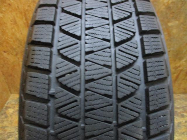 ブリヂストン　DM-V3　235/60R18　バリ山　